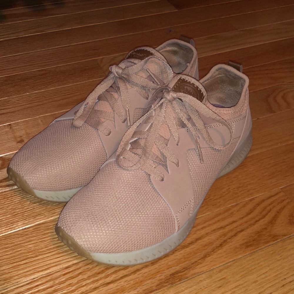 *NWOT* Pink sneakers